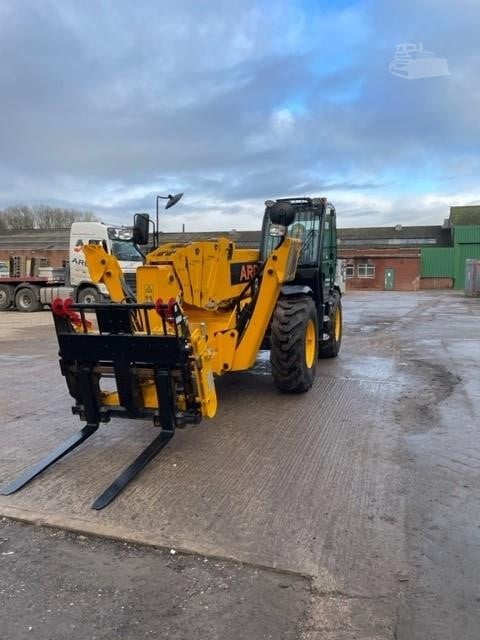 2024 JCB 540-200